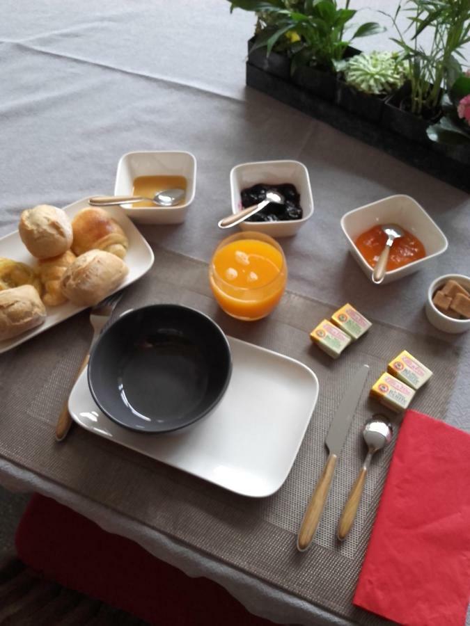 Chambre D'Hotes Les Ecuries 勒芒 外观 照片